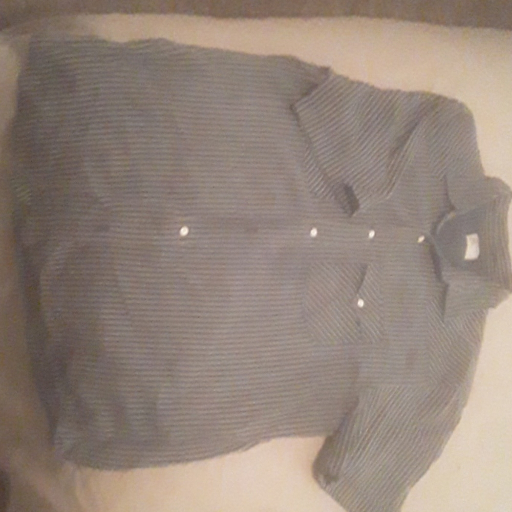 Old navy  shirt